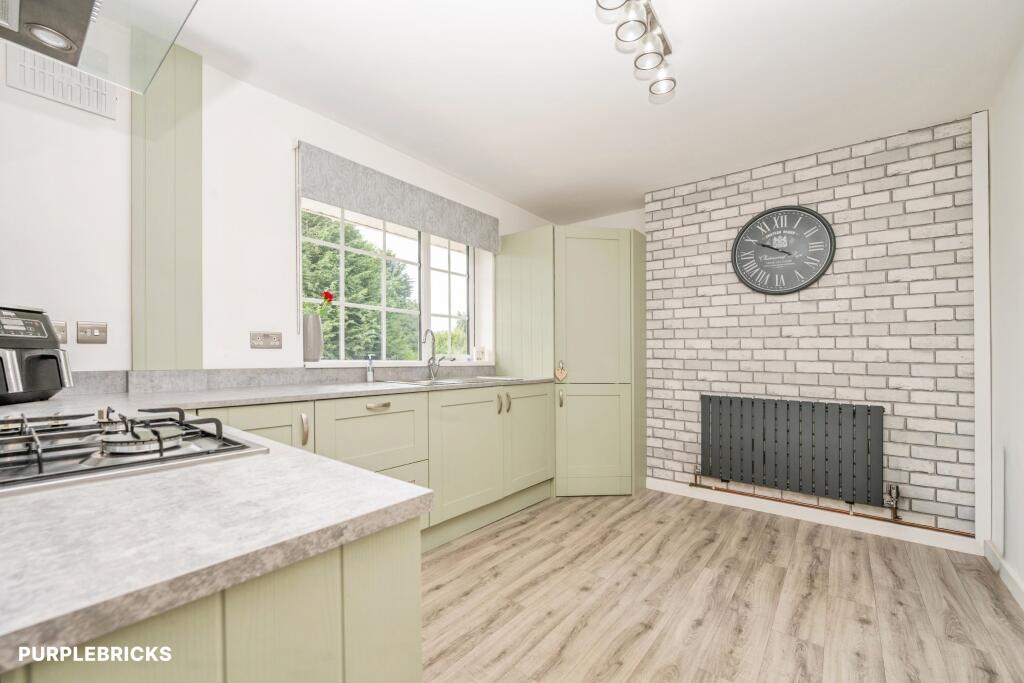 House in Dudley - View 4