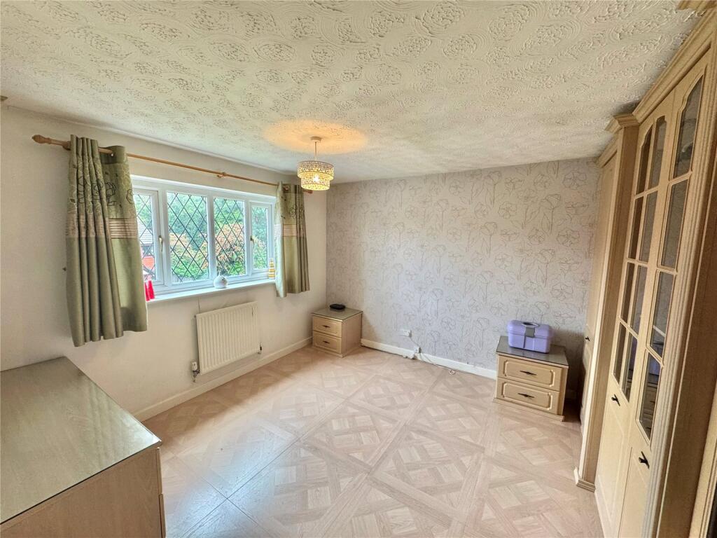 Peachtree Close, Fulwood, Preston, Lancashire, PR2 - More