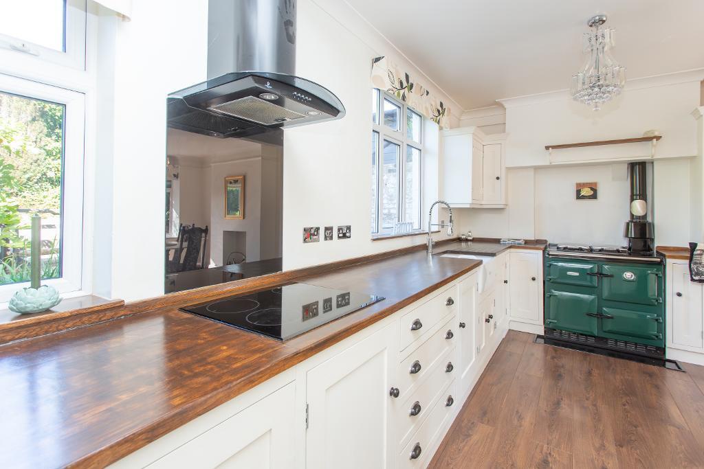 House in Wealden, Heathfield and Waldron - More