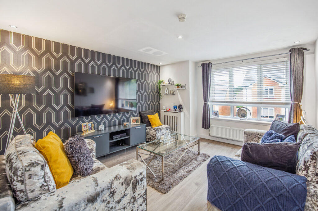 Apartment in Glasgow, Cowglen, Kennishead - View 4