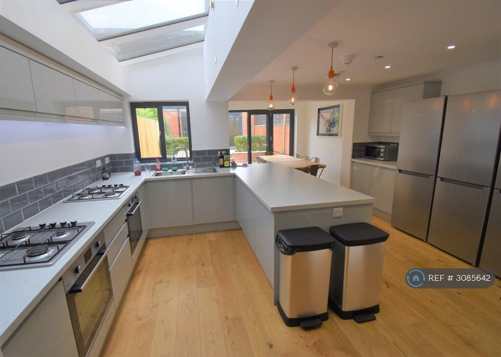 House in Reading - View 2