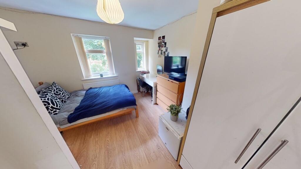 House in Nottingham - More