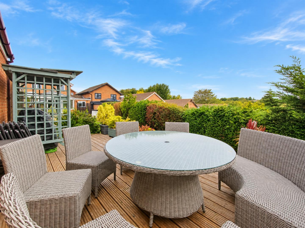Heathdown Close, Peacehaven photo 4