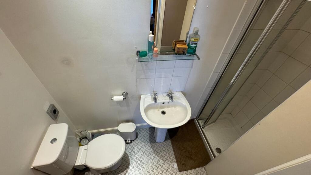 4 bedroom terraced house for rent