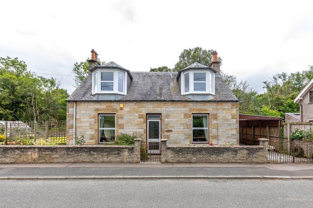 Main image of property: Lynwood, Ettrickhaugh Road, Selkirk, TD7 5AX