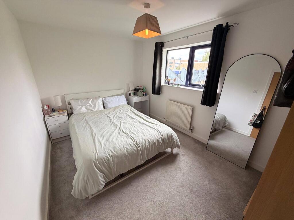 Apartment in Manchester - View 5