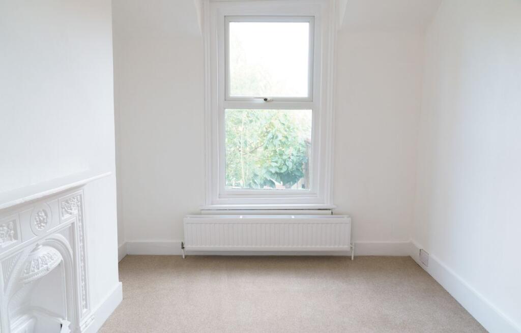 Apartment in Canterbury - View 5