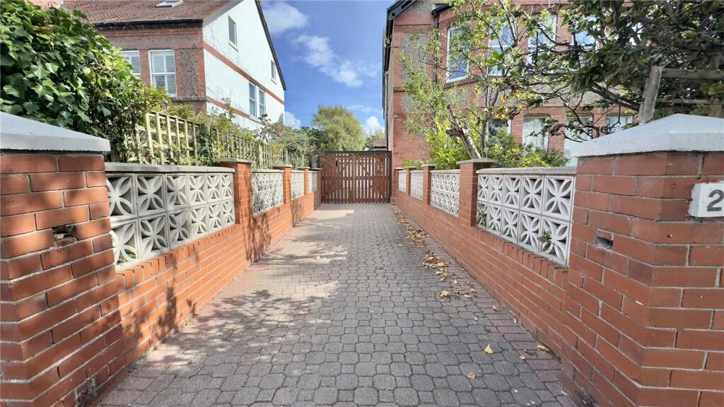 House in West Kirby, Meols - View 4