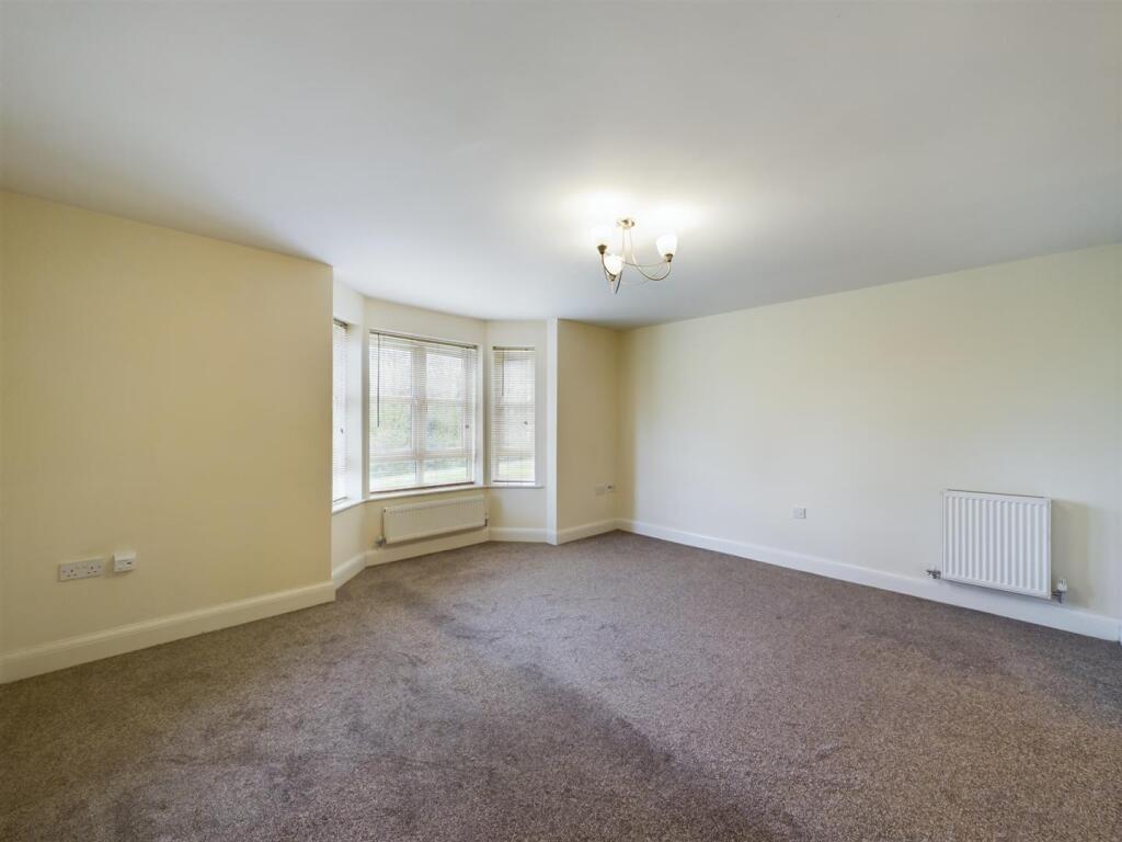 Additional image 6 of 41 Middlewood Close Solihull B91 2TZ