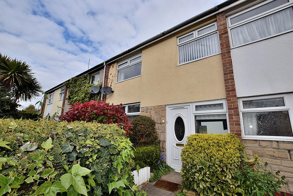 3-bed terraced on Whitcliffe Grange, Richmond, £155,000