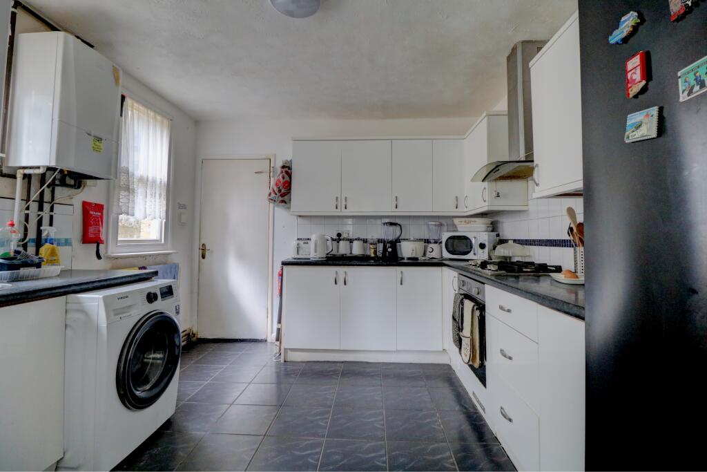 House in Thanet, Cliftonville West, Cliftonville - More
