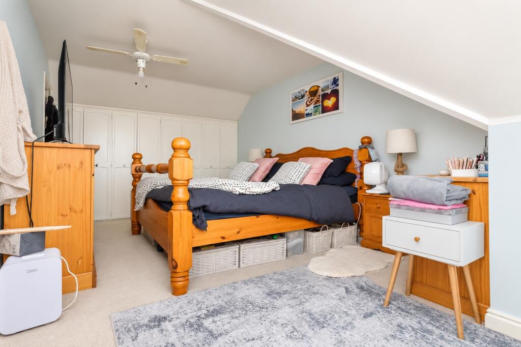 House in Canterbury - View 5