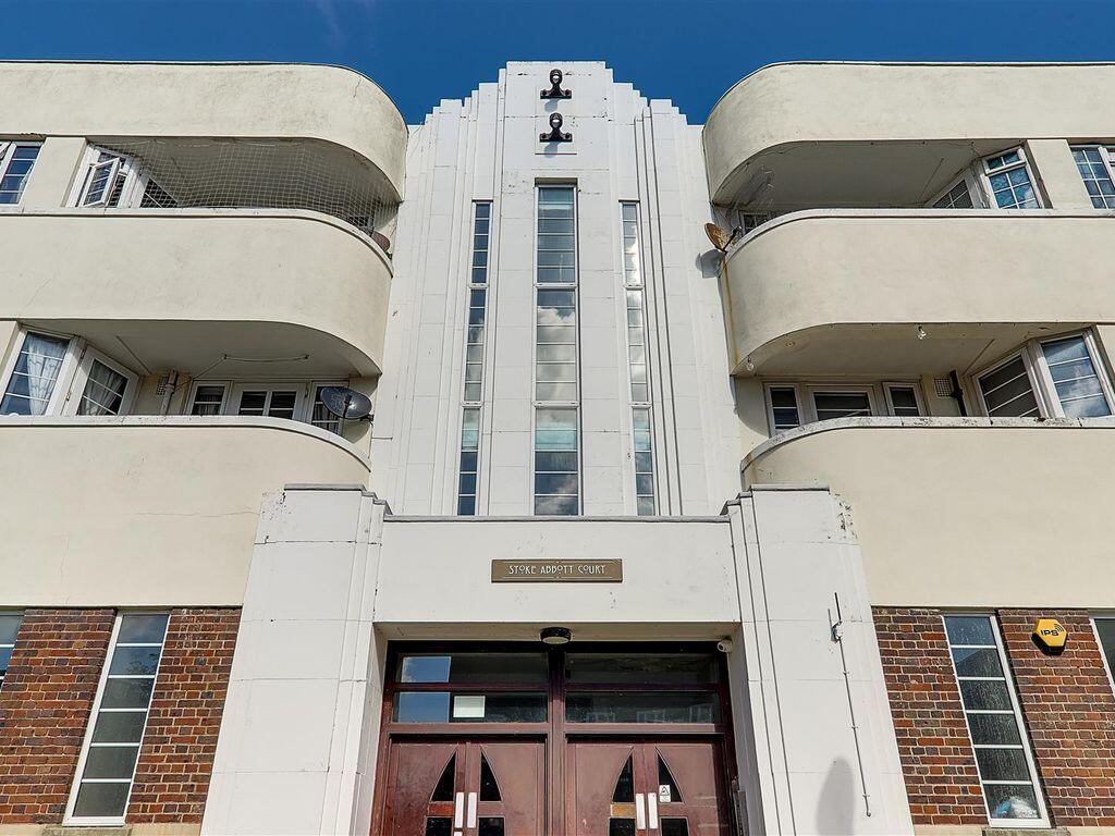 Main image of property: Flat 72, Stoke Abbott Court, Stoke Abbott Road, Worthing, West Sussex, BN11 1HJ