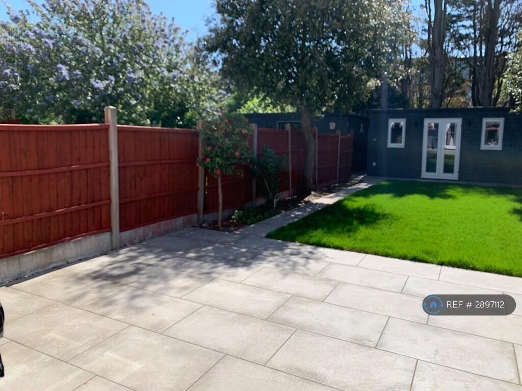 4 bedroom terraced house for rent