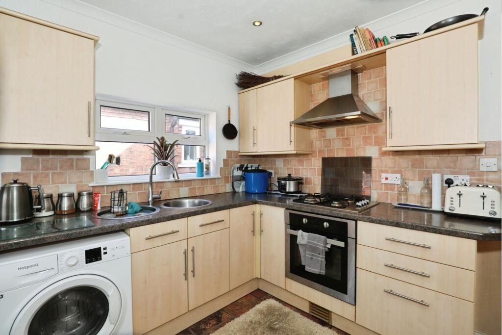 House in Crewe, Cheshire East - View 4