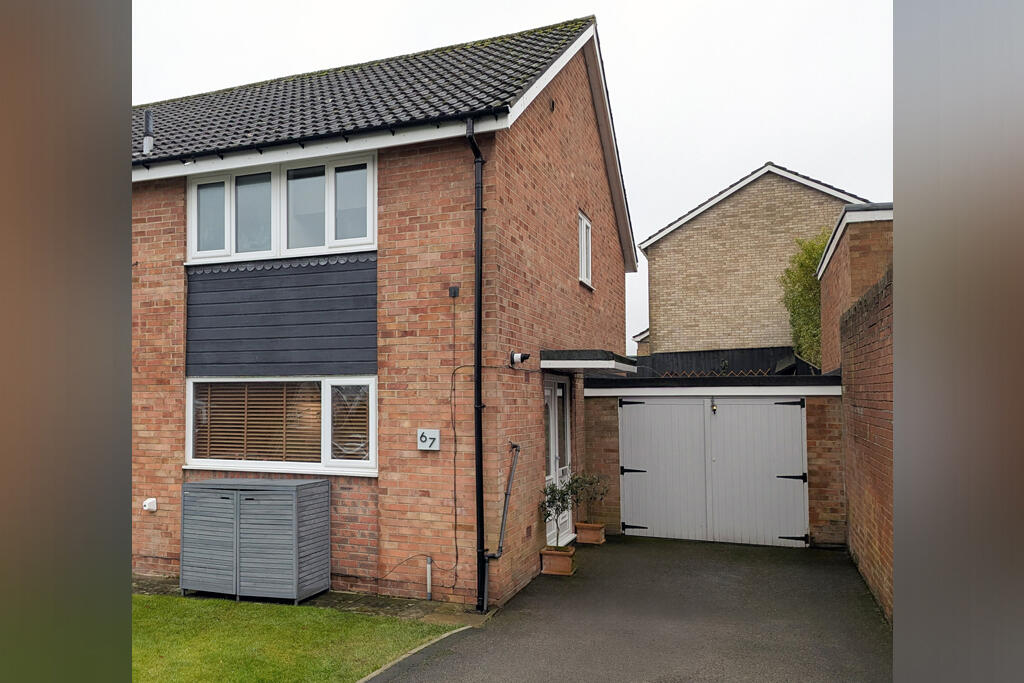 3-bed semi-detached on Ronaldshay Drive, Richmond, DL10, £245,000