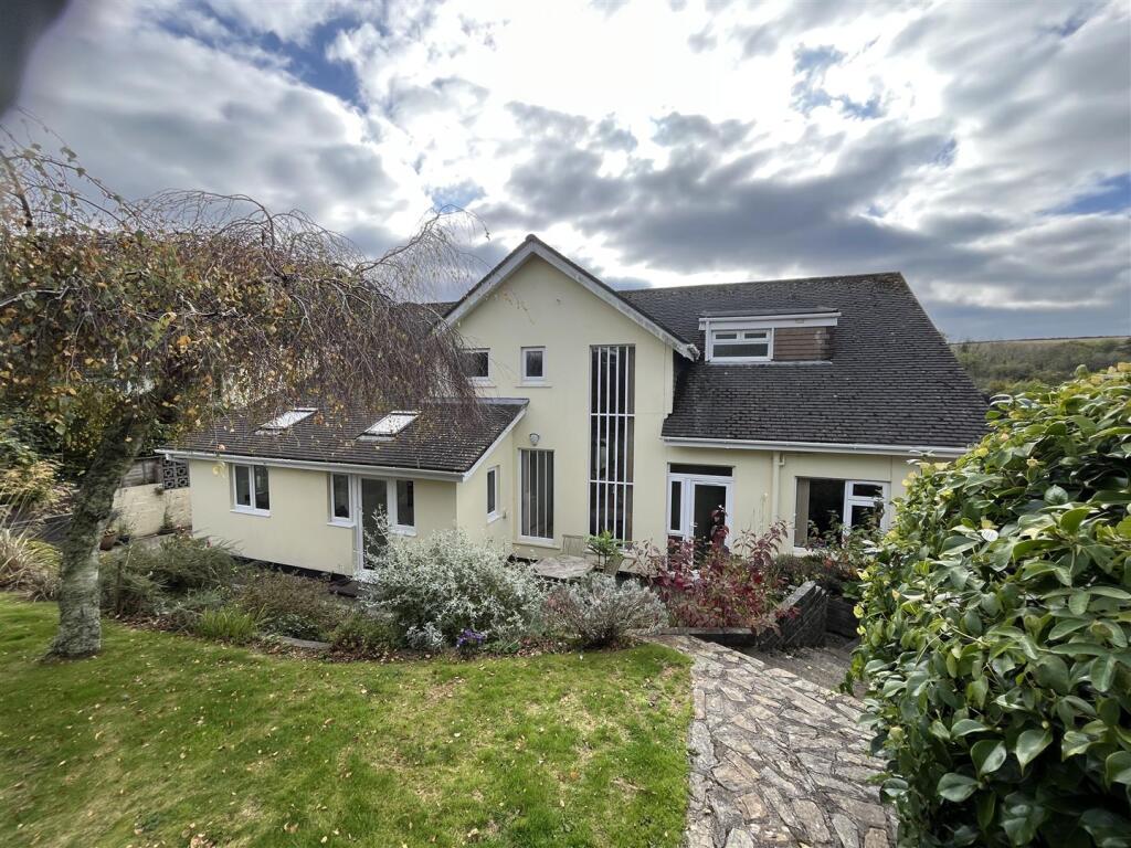 Main image of property: Tower Park, Fowey