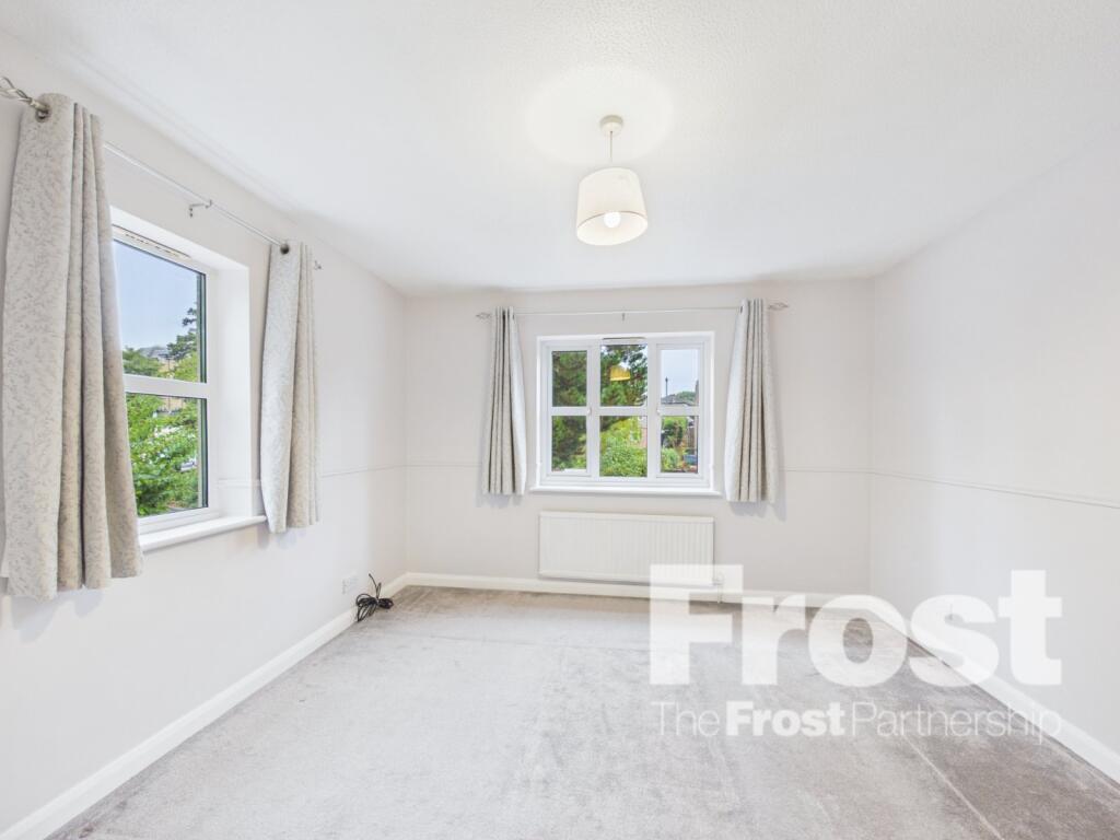 House in Southall - View 5