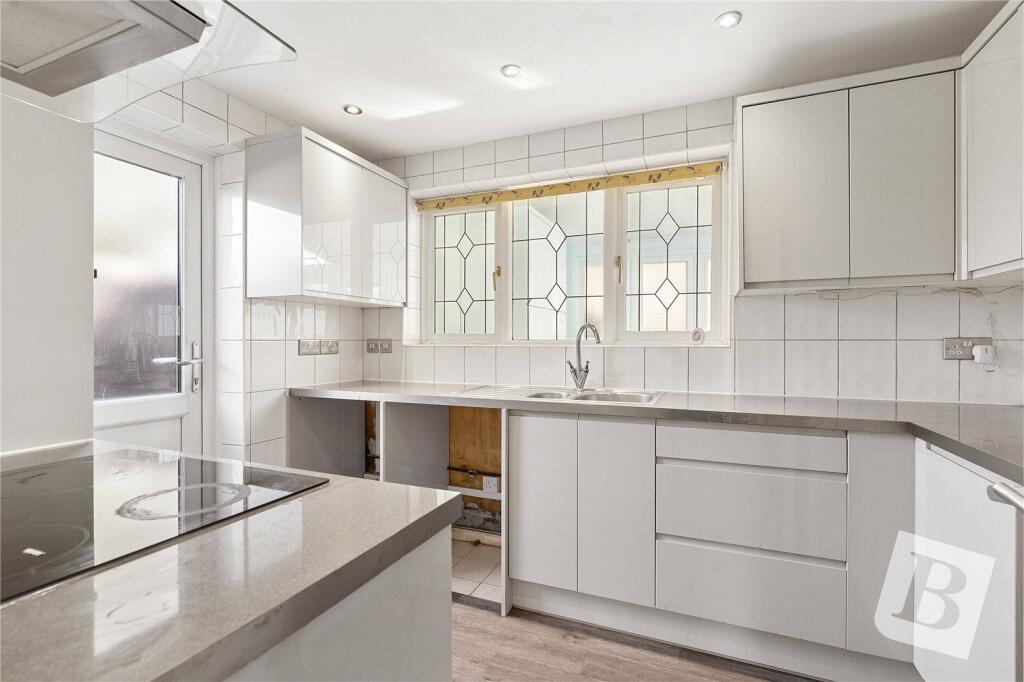 House in Thurrock, Essex - View 2