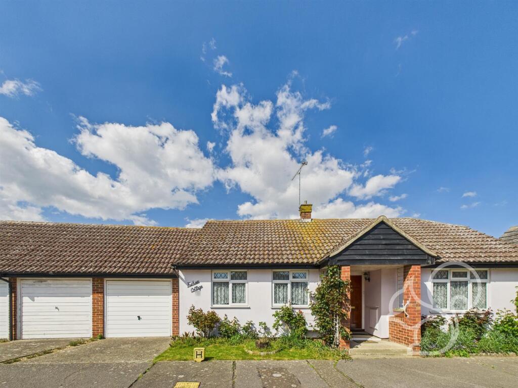 2-bed semi-detached on Spruce Close, West Mersea, £325,000