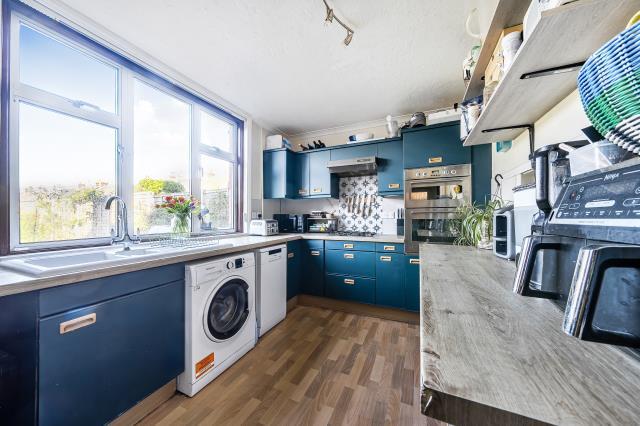 House in Newbury, East Fields, Speenhamland - More