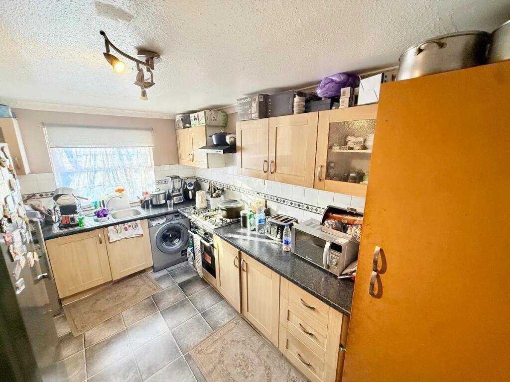 House in London - View 3