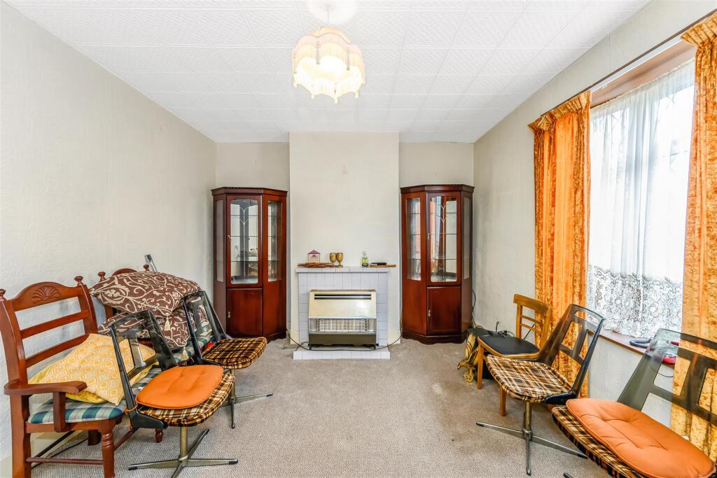 House in London, Walthamstow Village, Leyton - View 3