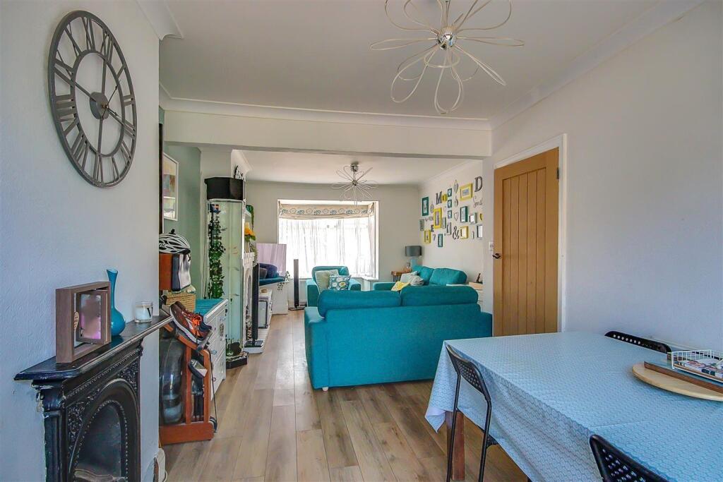 House in Worthing, West Sussex - View 4