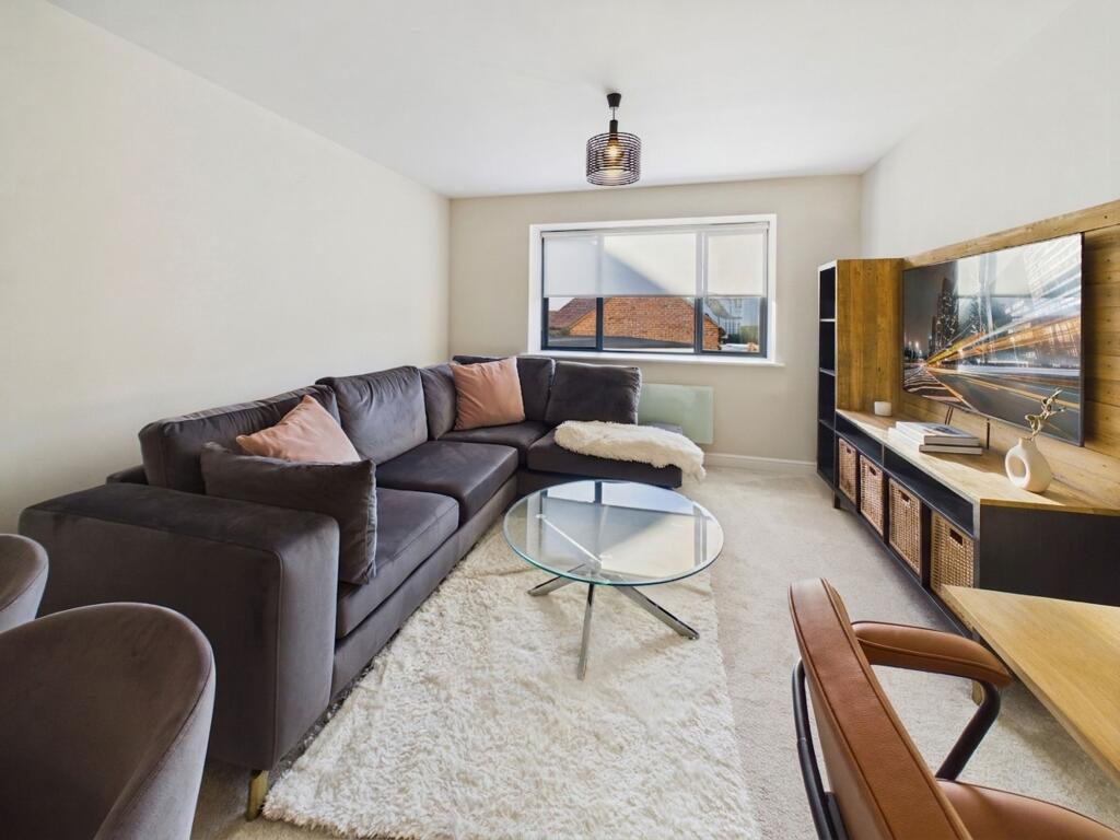 Apartment in Tonbridge - View 5