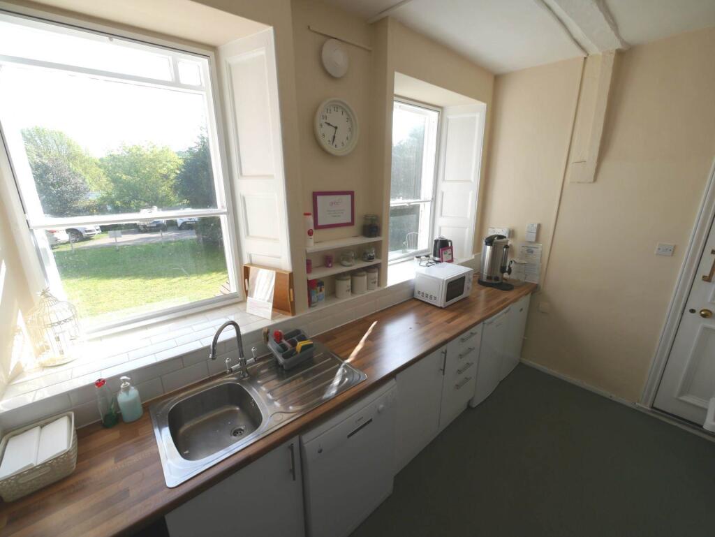 Additional image 16 of Great North Road, Hatfield