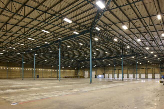 240412_Prologis_PrakRoyalDC1_0305.jpg