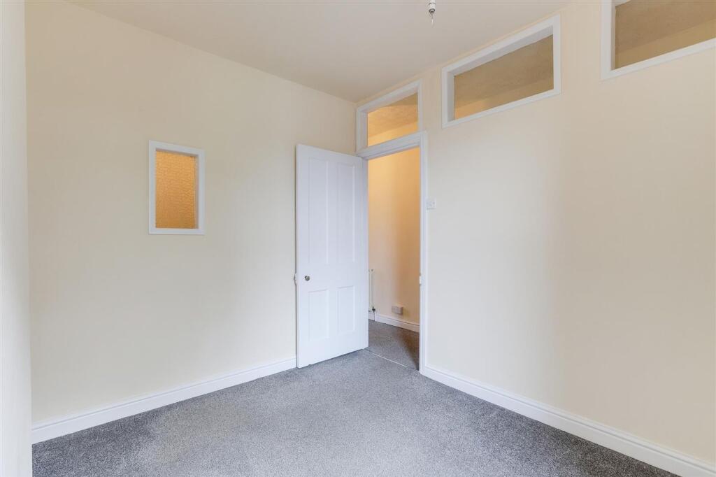 House in Nottingham, Sherwood - View 4
