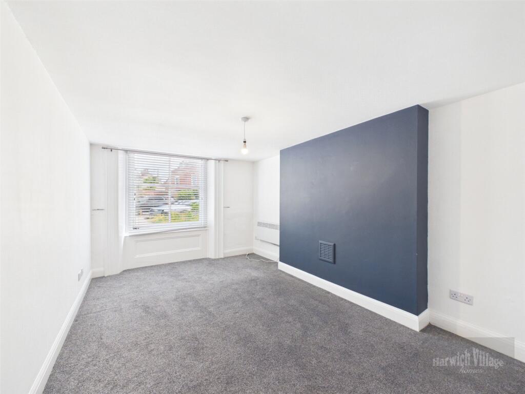 Apartment in Harwich, Upper Dovercourt - More