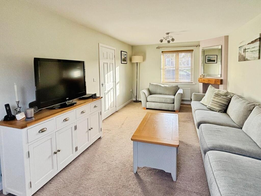 Rochester Close, Meon Vale - View 2