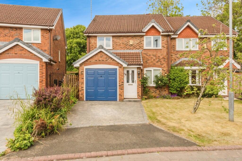 Main image of property: Thistleton Close, Macclesfield, Cheshire, SK11
