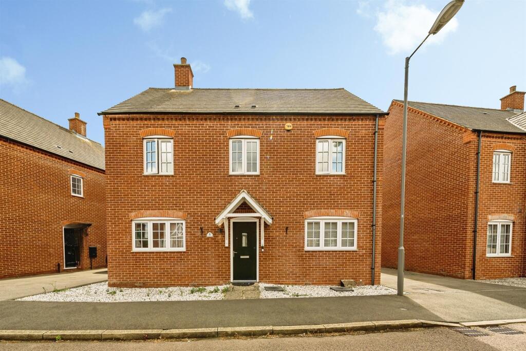 Main image of property: Calville Gardens, Aylesbury