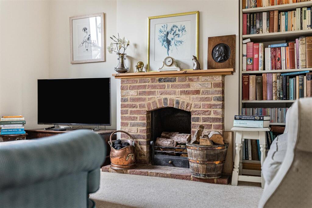 House in Hertford, Bengeo - More