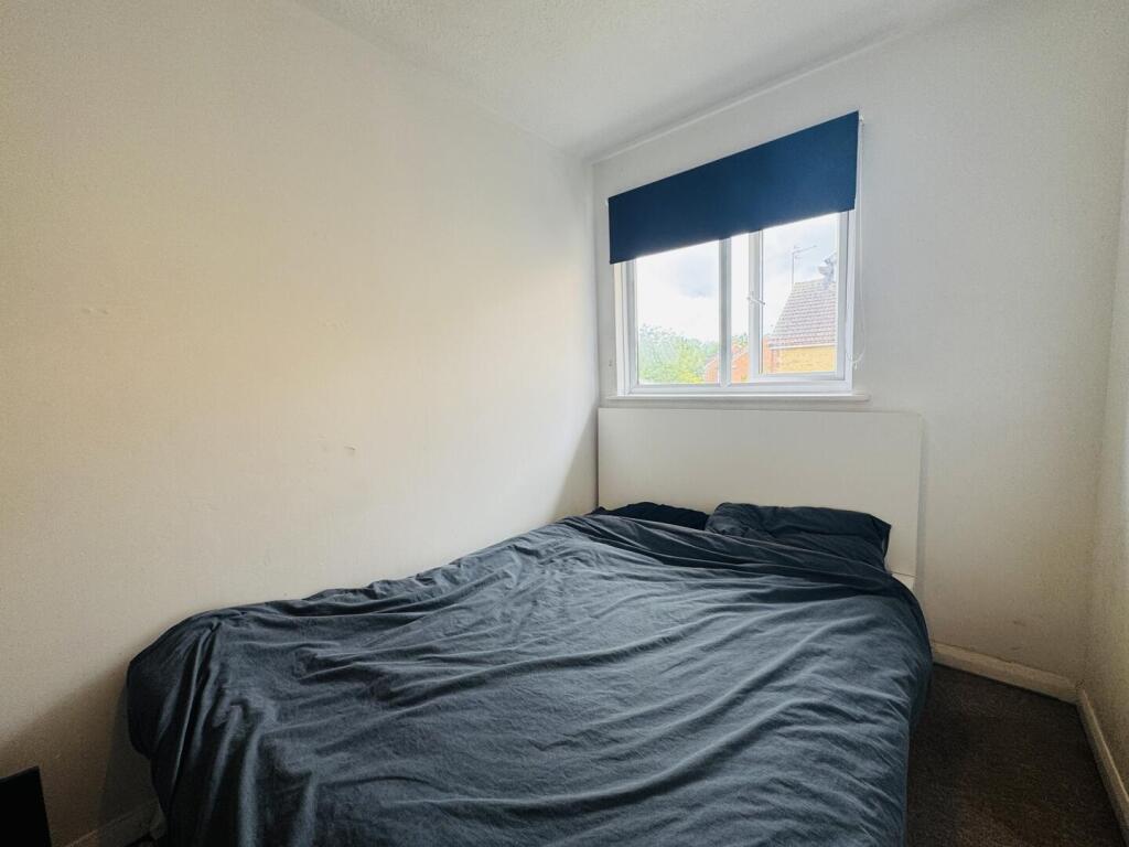 House in Crawley, Maidenbower, Worth - View 6