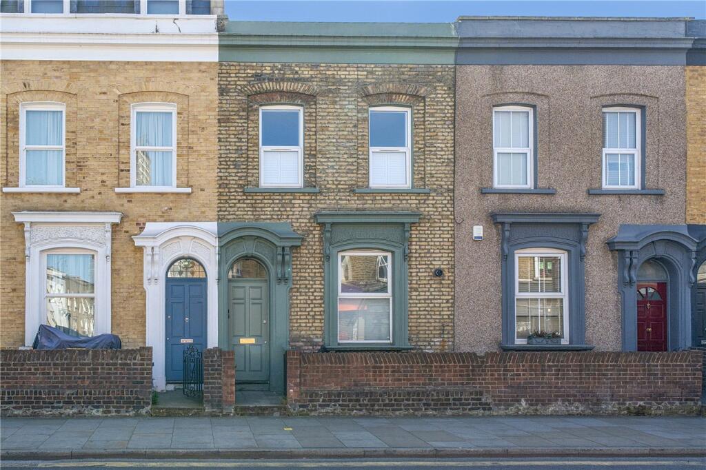 Main image of property: Roman Road, London, E3