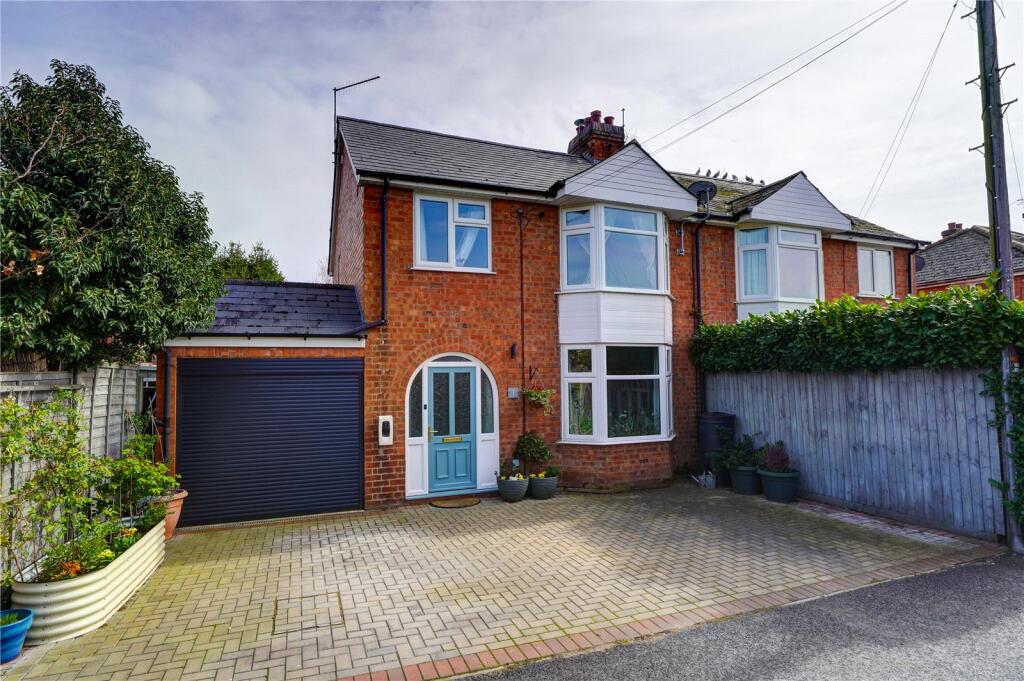 Main image of property: Minett Avenue, Rushwick, Worcester, Worcestershire, WR2