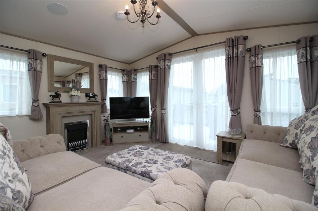 Hoburne Bashley Park, Sway Road, New Milton, Hampshire, BH25 photo 3