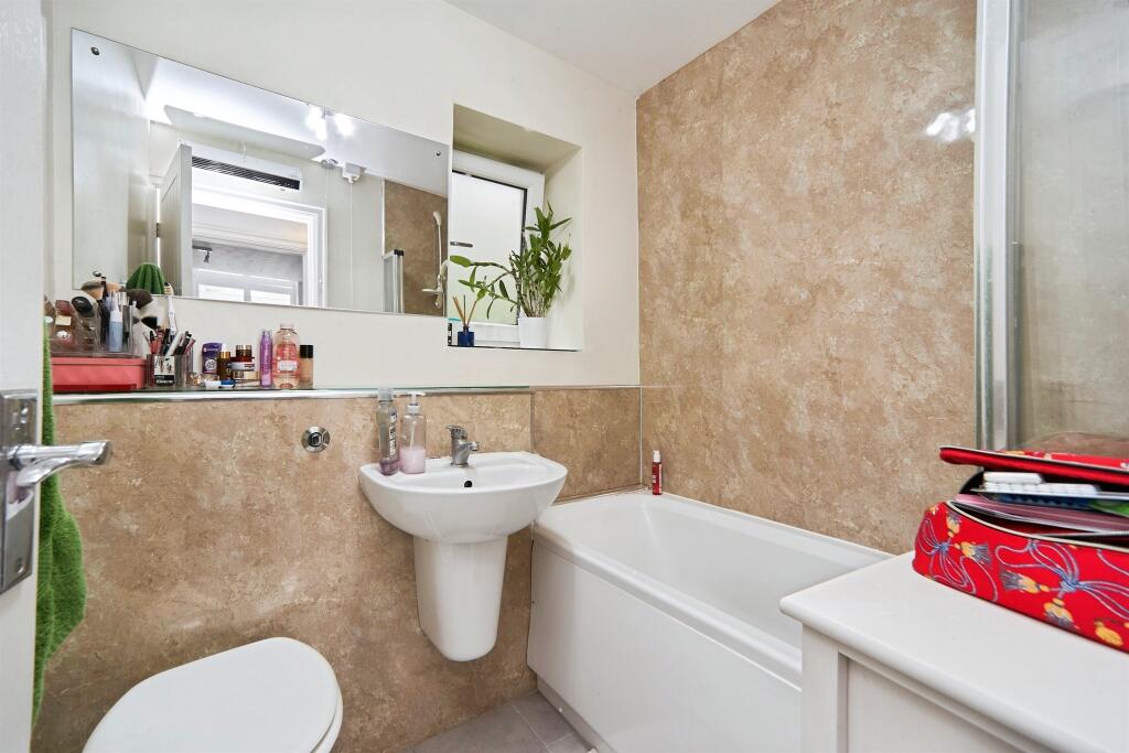 Apartment in Leeds - View 4