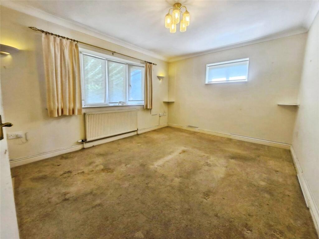 Vimy Drive, Wymondham, Norfolk, NR18 photo 4