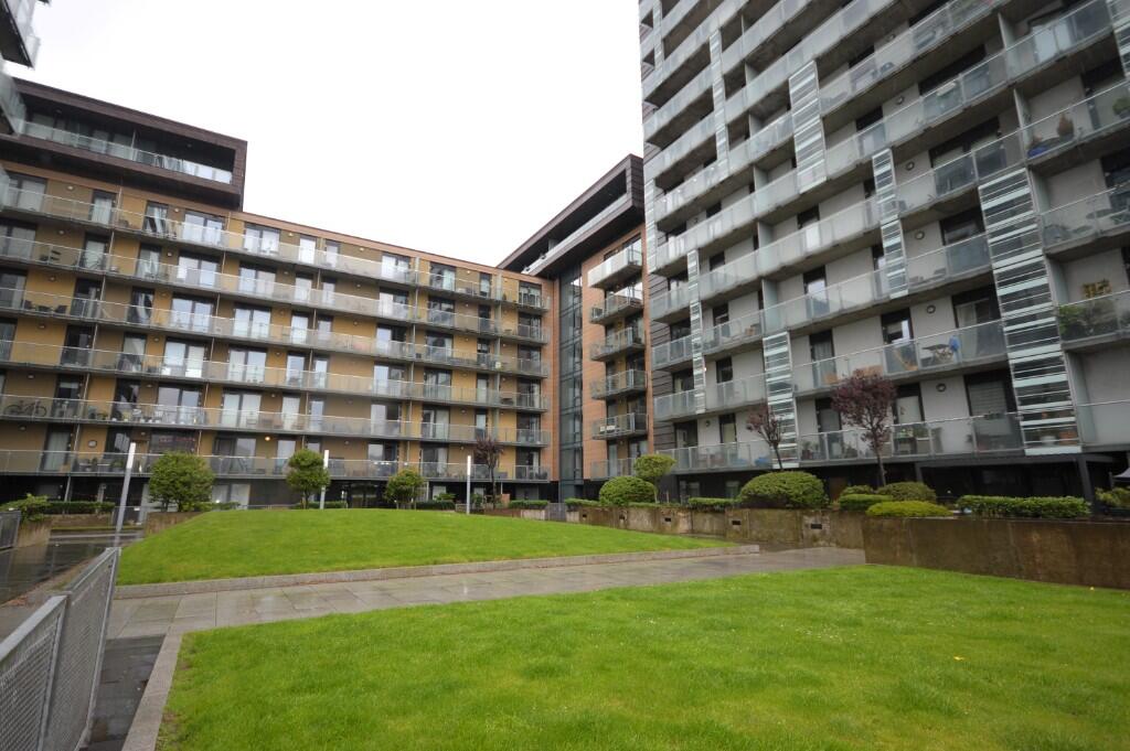 Main image of property: Castlebank Place, Glasgow, G11