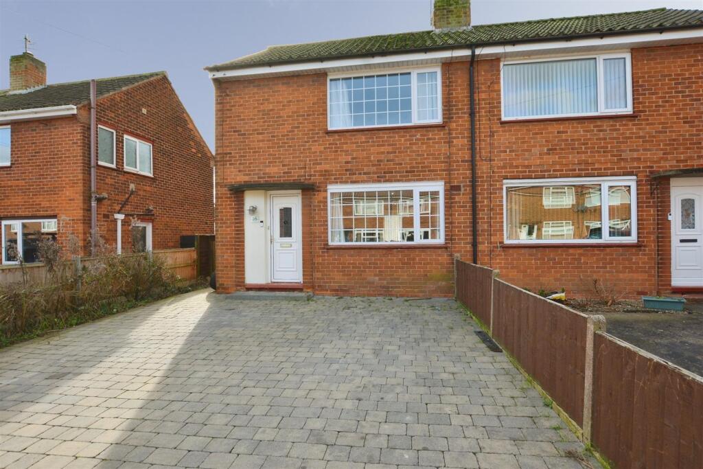 Main image of property: Lunns Crescent, Barton-Upon-Humber