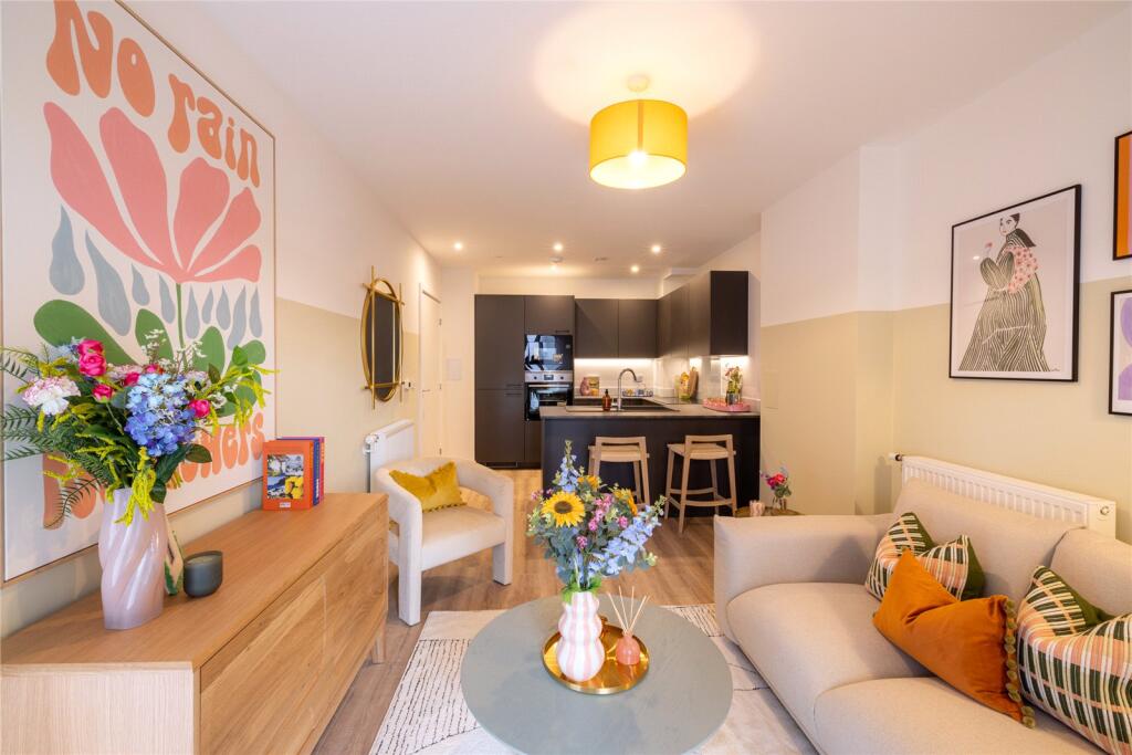 Catkin Road, London, NW9 photo 2