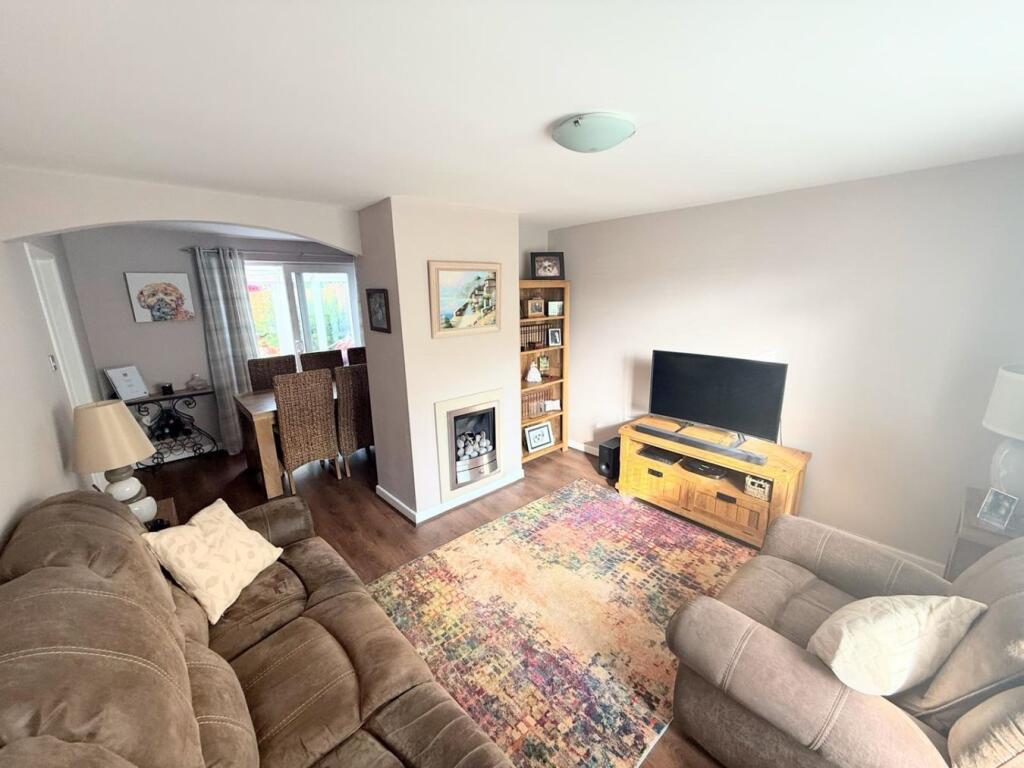 House in Newport, Cwmbran Central - View 4