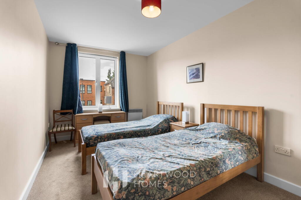 Apartment in St Albans - More