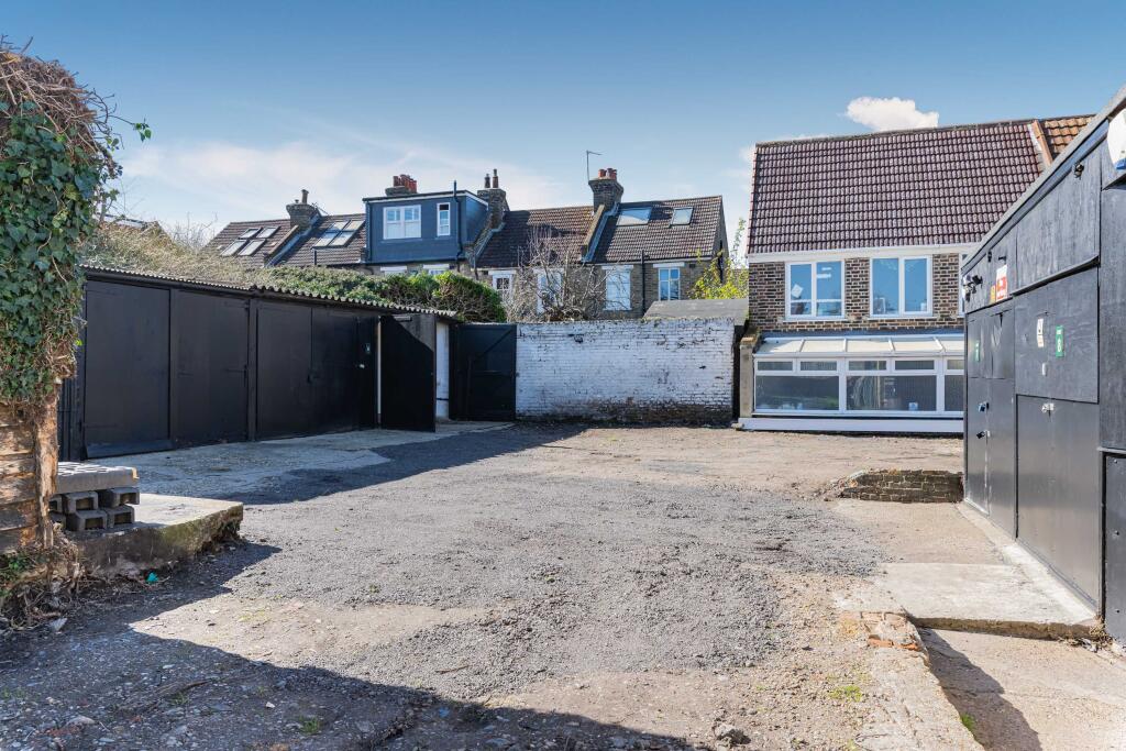 Main image of property: Unit 5 23b High Street, Chislehurst