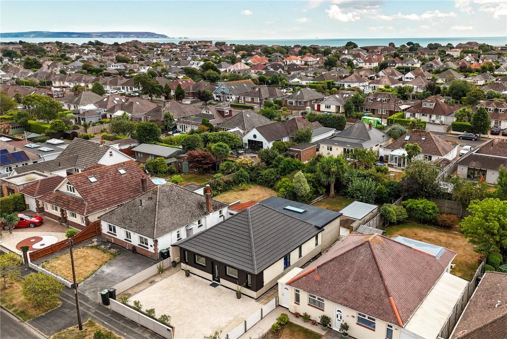 Main image of property: Wavendon Avenue, Barton on Sea, New Milton, Hampshire, BH25